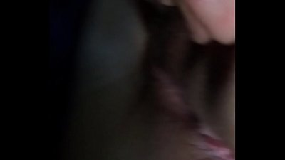 和女朋友在車裡